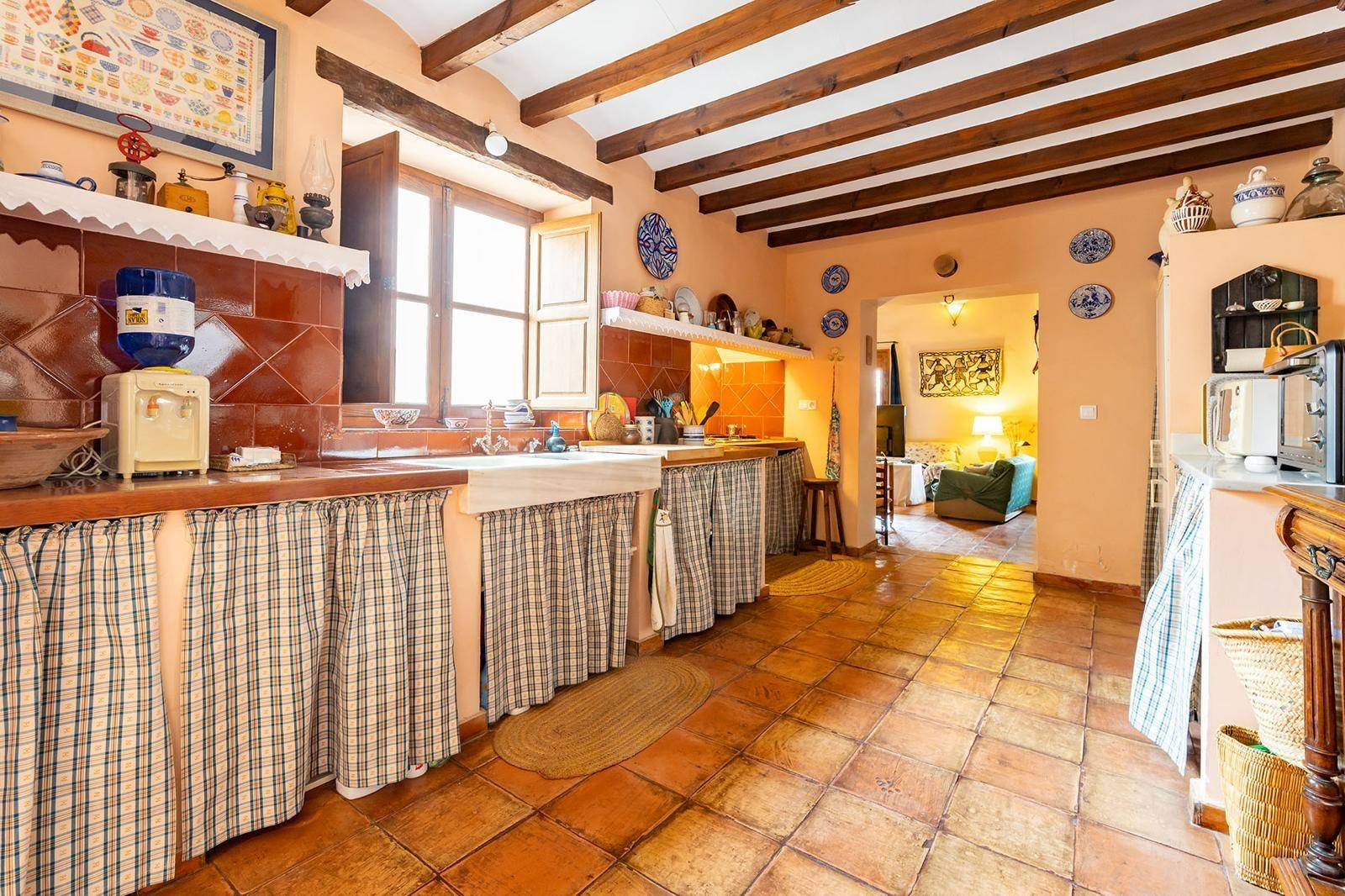 Exterior view in terraced for sale in Los Martinez Del Puerto