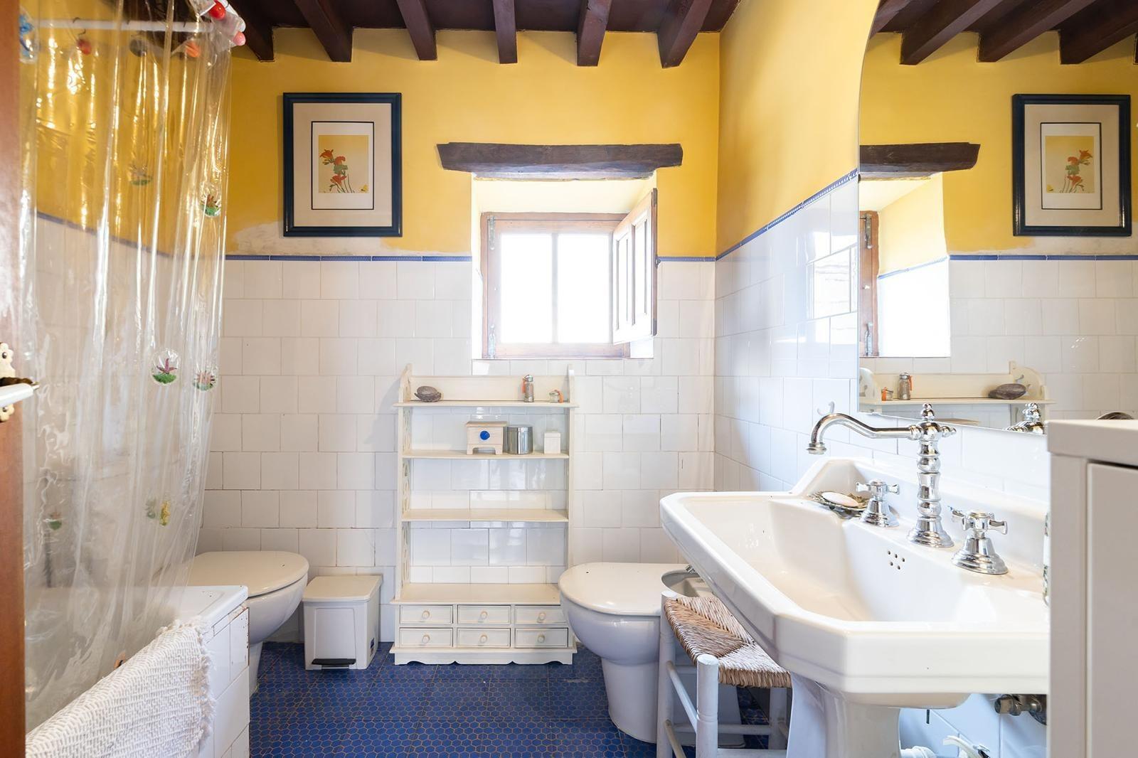 Master bedroom in terraced for sale in Los Martinez Del Puerto