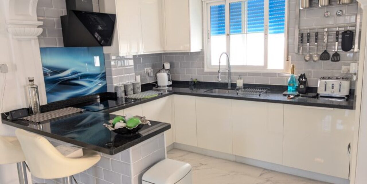 Kitchen in villa for sale in Villamartin