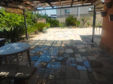 Bathroom in villa for sale in Elche