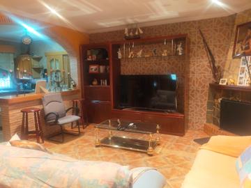 Garden in villa for sale in Elche