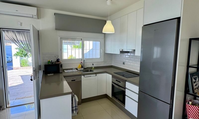 Exterior view in villa for sale in Torrevieja