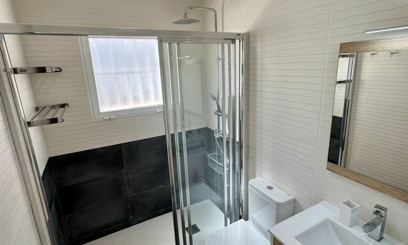 Master bedroom in villa for sale in Torrevieja
