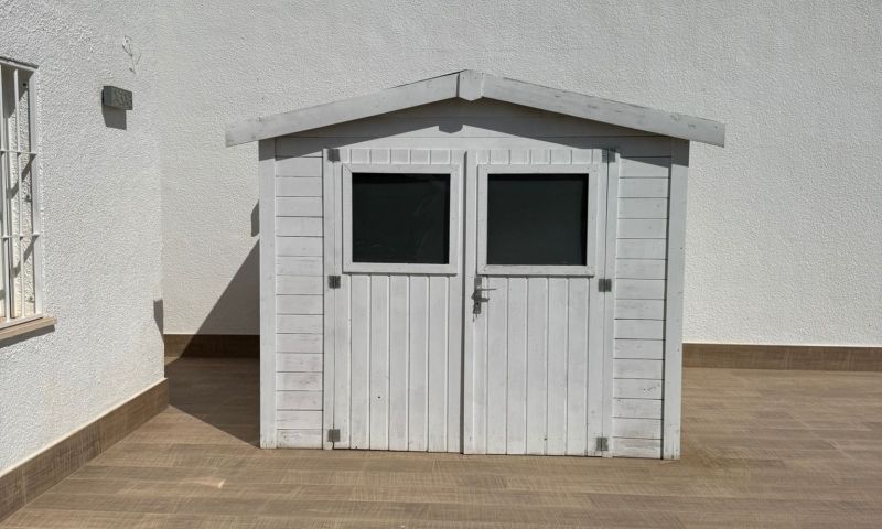 Garden in villa for sale in Torrevieja