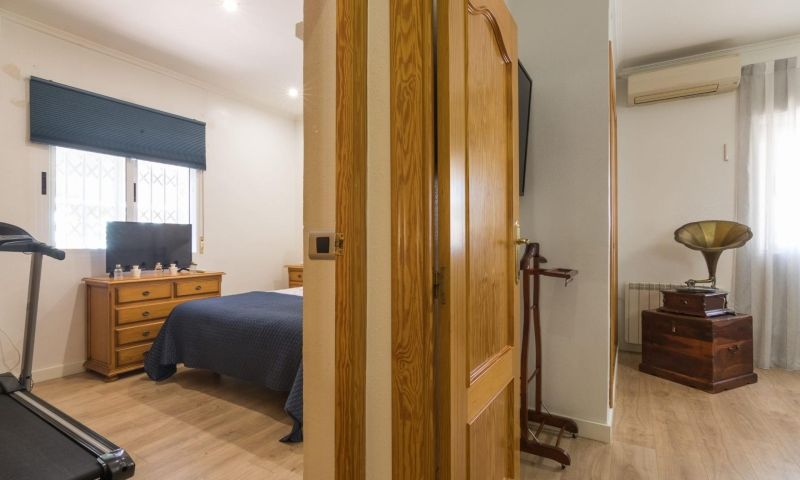 Kitchen in villa for sale in Elche