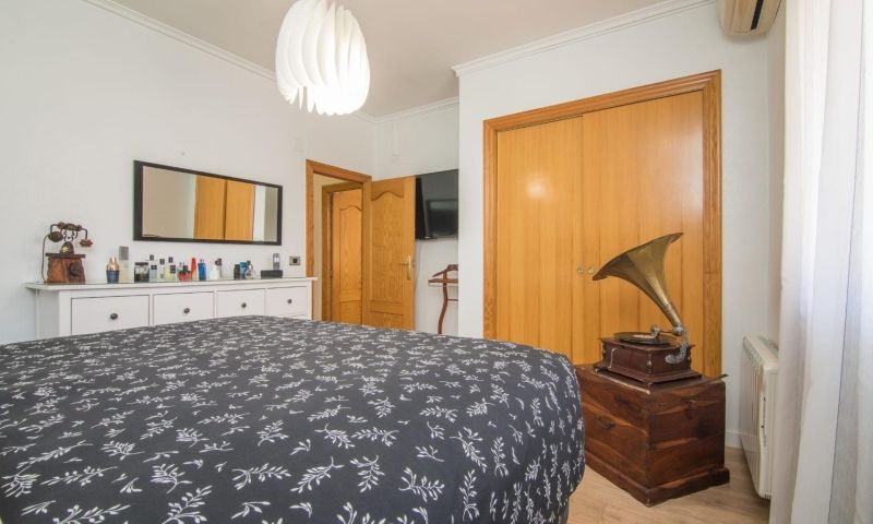 Garden in villa for sale in Elche