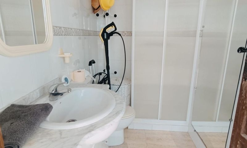 Kitchen in villa for sale in Elche