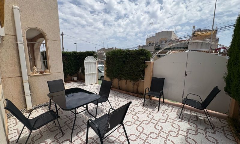 Dining area in duplex for sale in Torrevieja