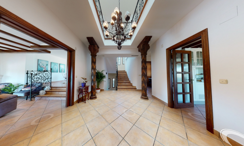 Exterior view in villa for sale in Elche