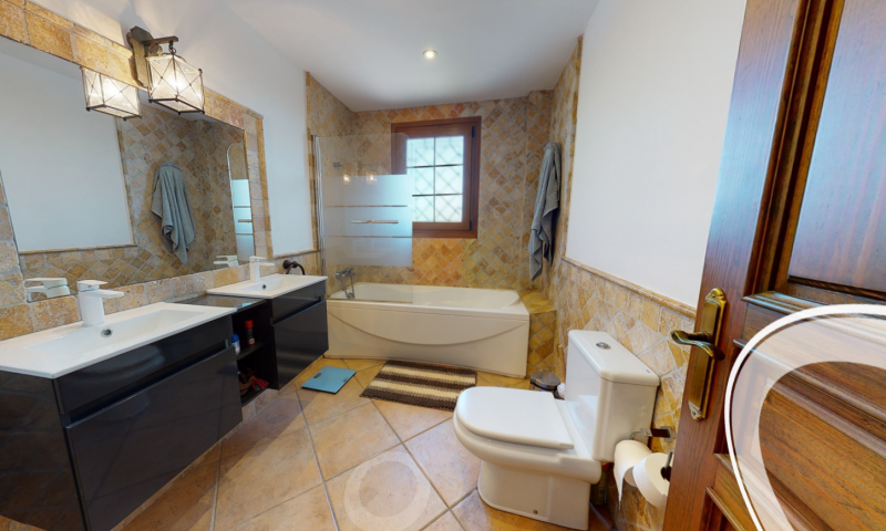 Exterior view in villa for sale in Elche
