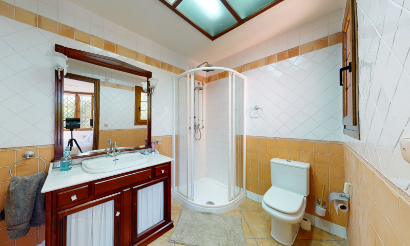 Kitchen in villa for sale in Elche
