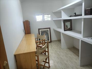 Pool area in villa for sale in Elche