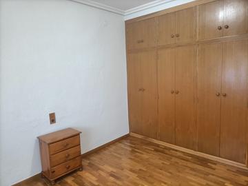 Garden in villa for sale in Elche