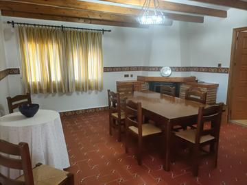Dining area in villa for sale in Elche