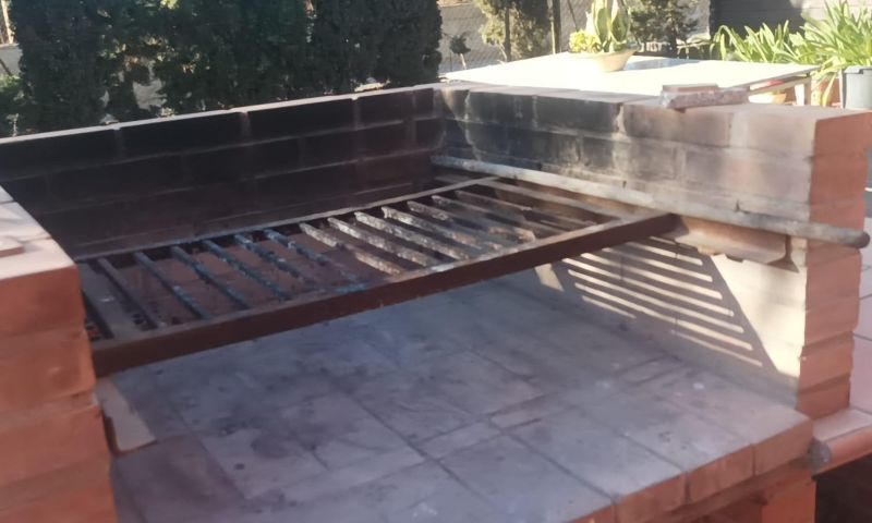 Garden in villa for sale in Elche