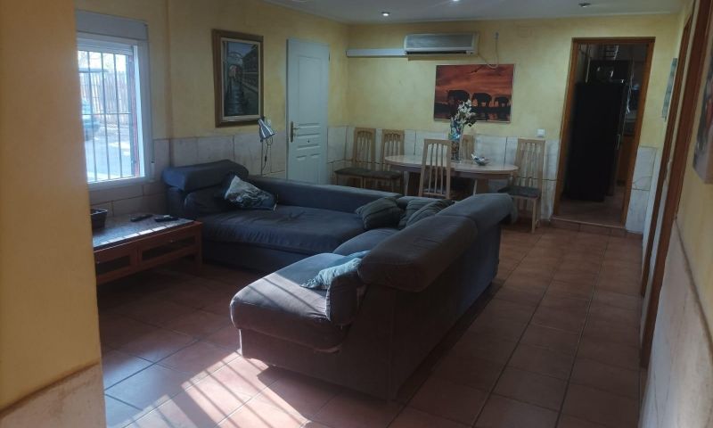 Exterior view in villa for sale in Elche