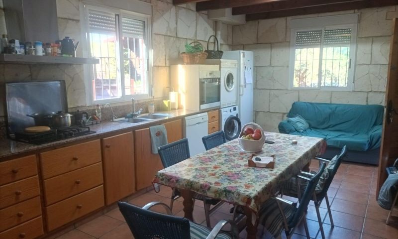 Terrace in villa for sale in Elche