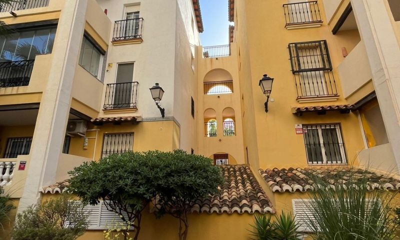 Bathroom in apartment for sale in Torrevieja