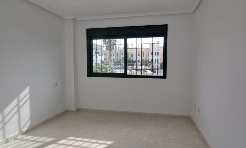 Master bedroom in apartment for sale in Orihuela Costa