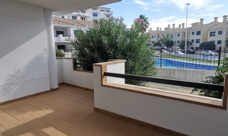 Garden in apartment for sale in Orihuela Costa