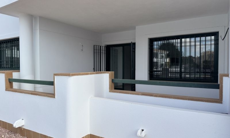 Bedroom in apartment for sale in Orihuela Costa