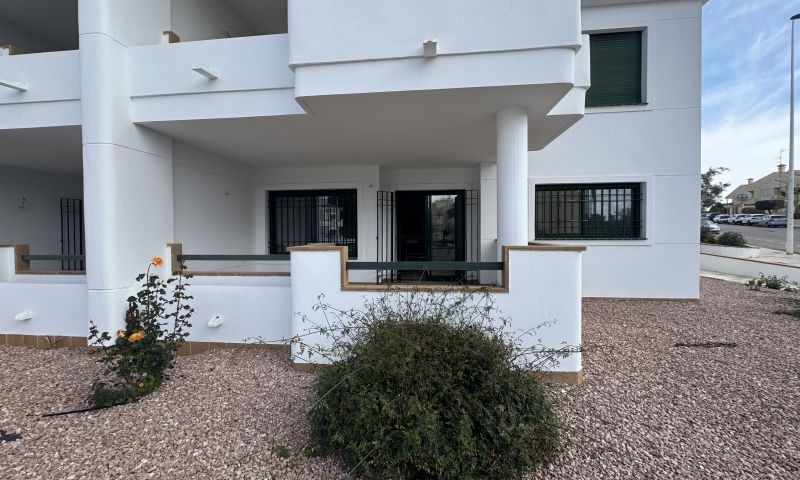 Garden in apartment for sale in Orihuela Costa