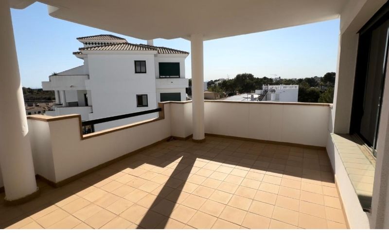 Garden in apartment for sale in Orihuela Costa