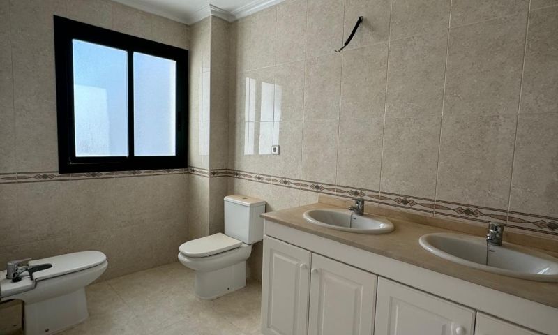 Master bedroom in apartment for sale in Orihuela Costa