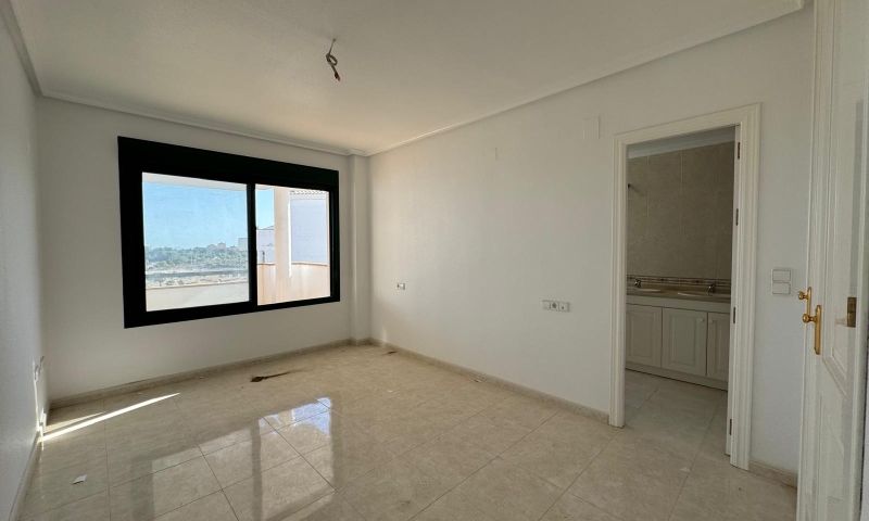 Bathroom in apartment for sale in Orihuela Costa