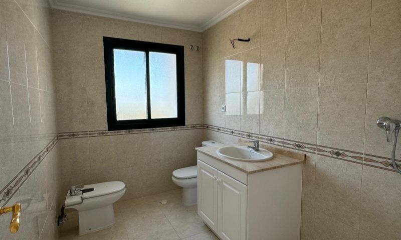 Garden in apartment for sale in Orihuela Costa