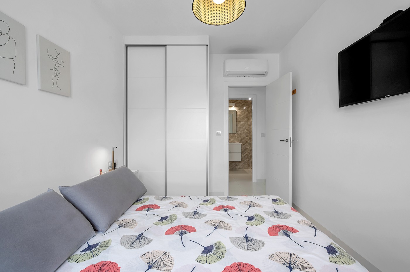 Kitchen in apartment for sale in San Miguel de Salinas