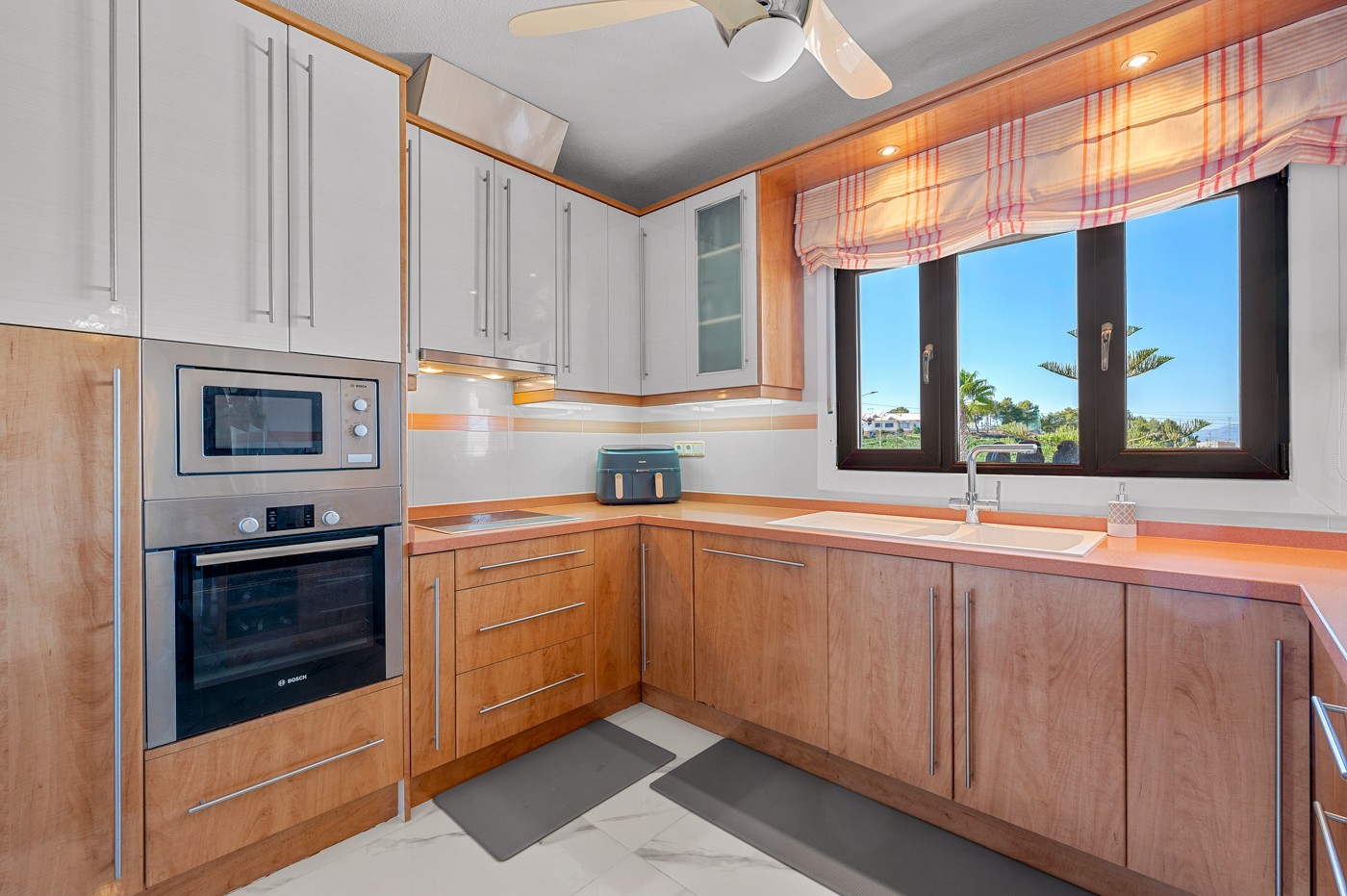 Dining area in villa for sale in Almoradi