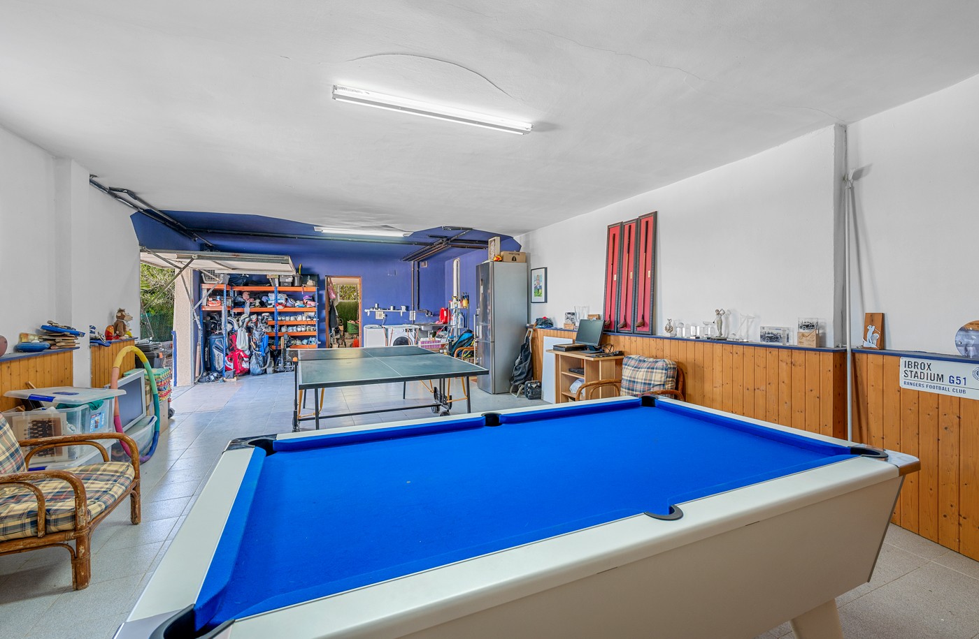 Master bedroom in villa for sale in Almoradi
