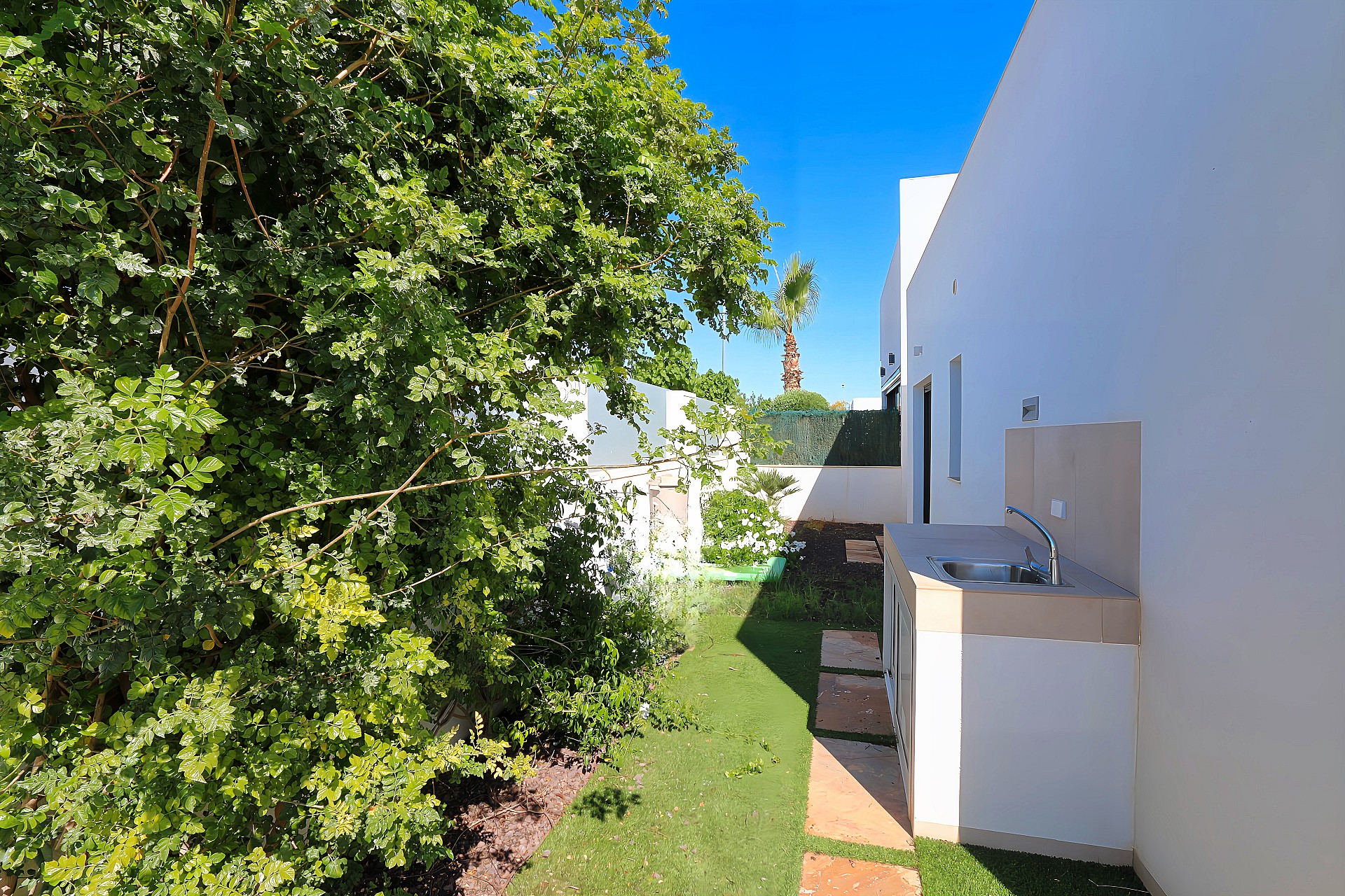 Bedroom in villa for sale in Pilar de La Horadada