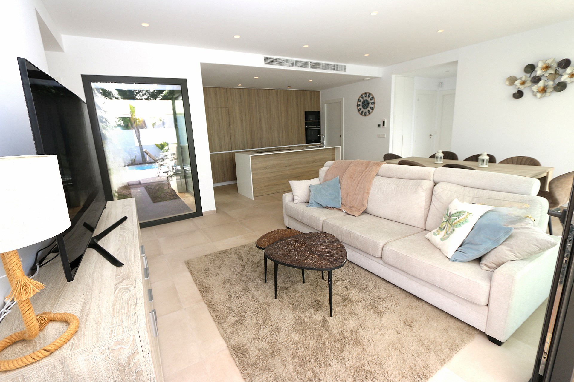 Master bedroom in villa for sale in Pilar de La Horadada