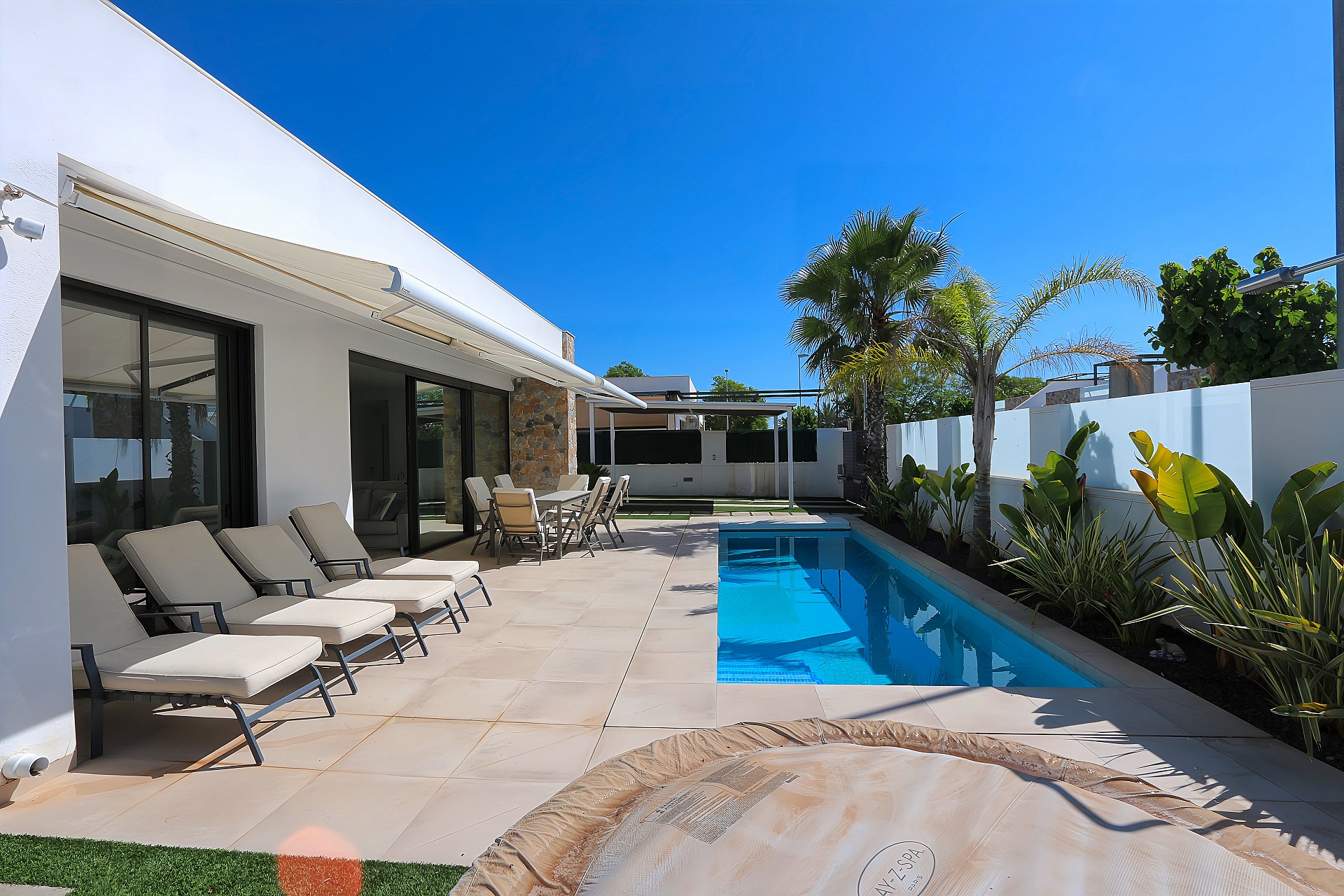 Terrace in villa for sale in Pilar de La Horadada