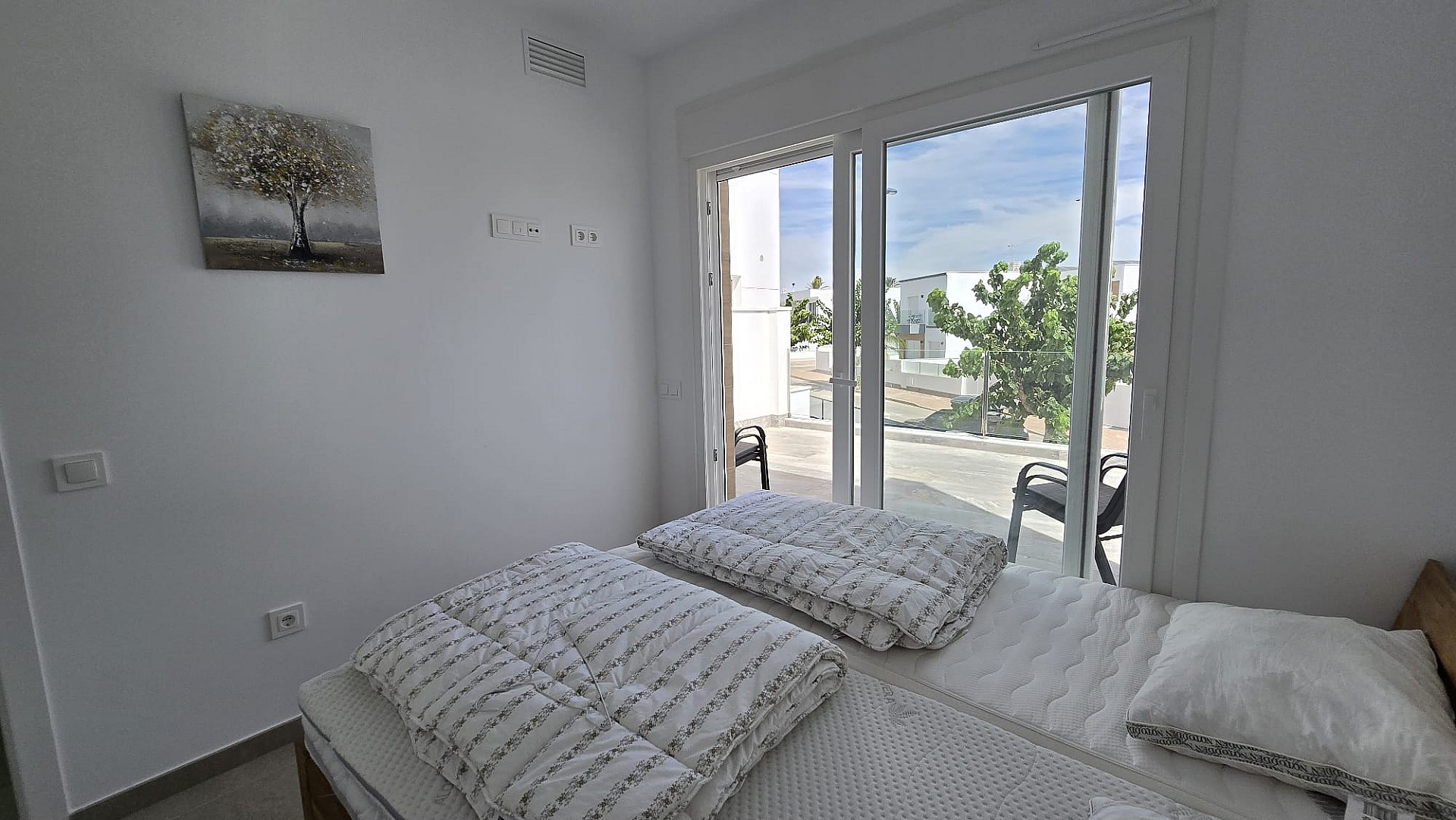 Master bedroom in villa for sale in San Pedro del Pinatar