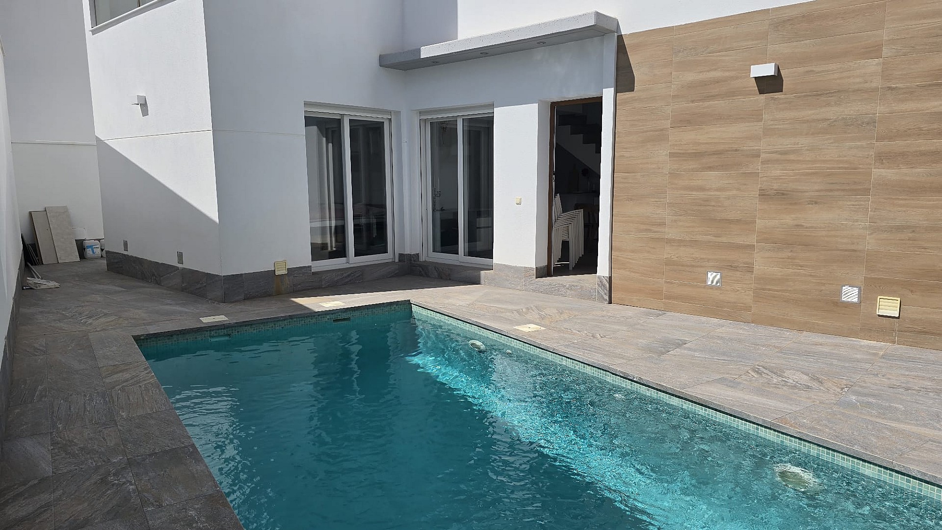 Pool area in villa for sale in San Pedro del Pinatar