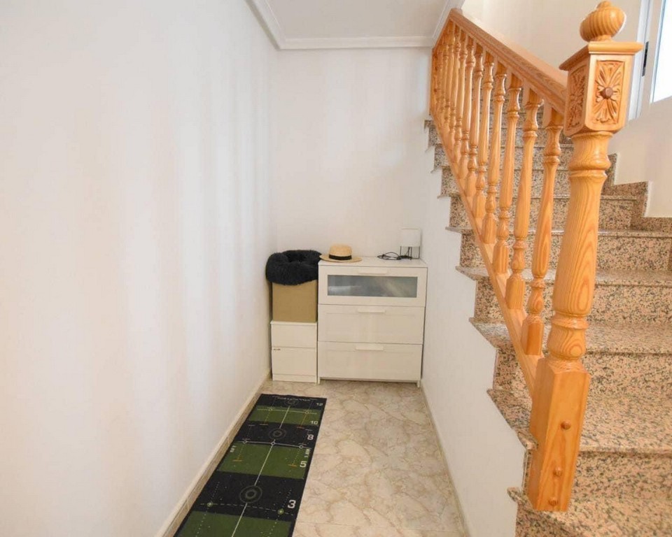Pool area in apartment for sale in Los Montesinos