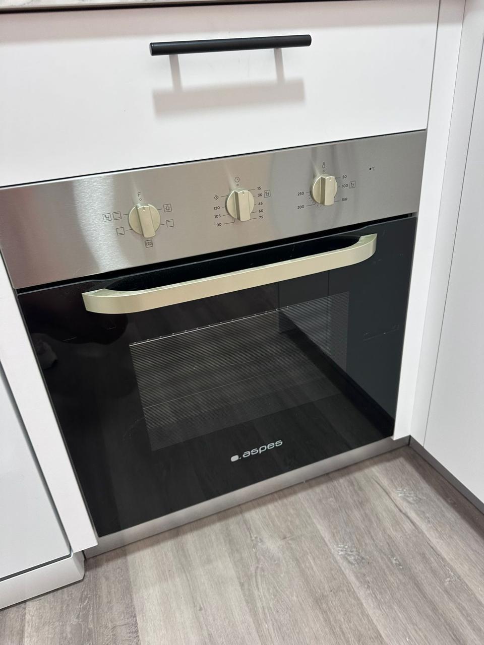 Kitchen in apartment for sale in Torrevieja