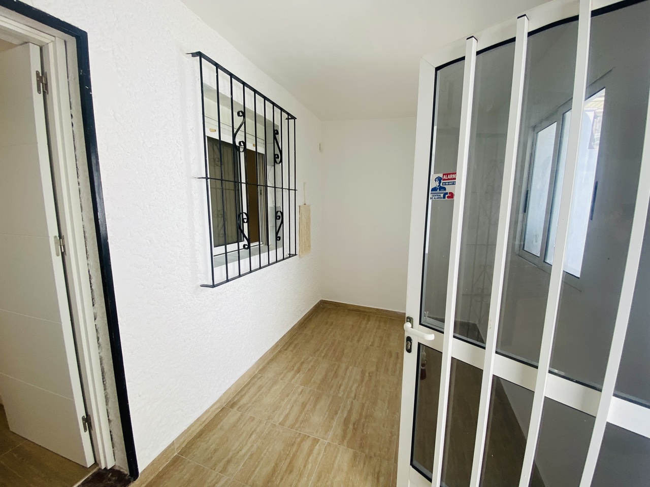 Terrace in bungalow for sale in Playa Flamenca