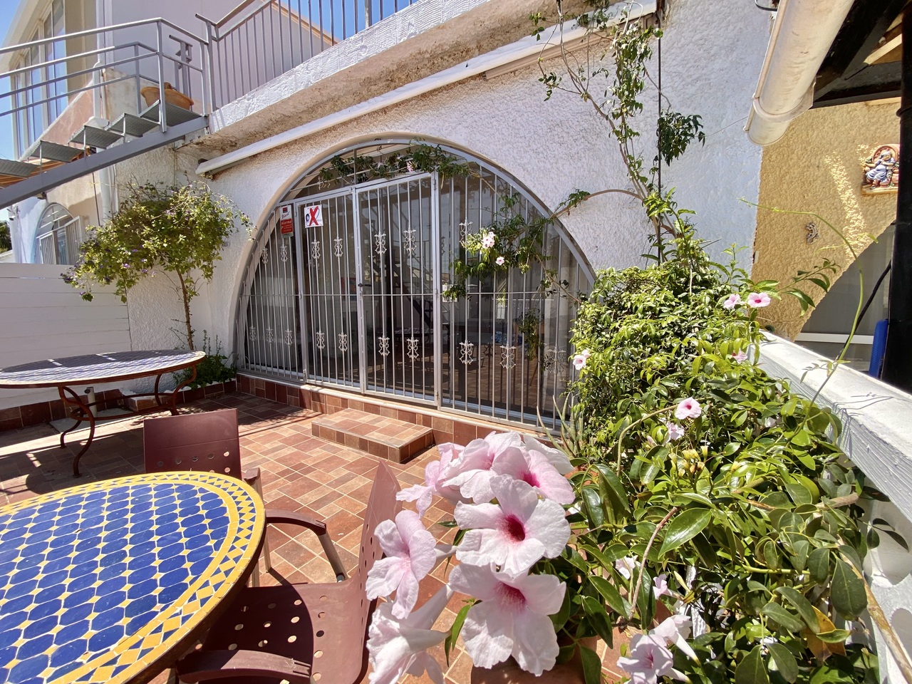 Living room in bungalow for sale in Playa Flamenca