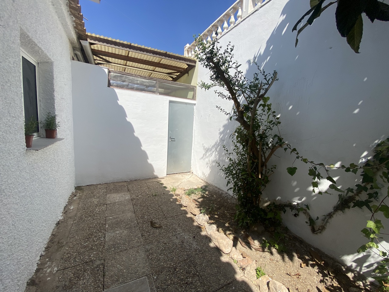 Master bedroom in bungalow for sale in Playa Flamenca