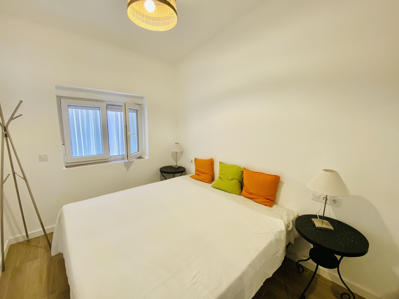 Bedroom in bungalow for sale in Playa Flamenca