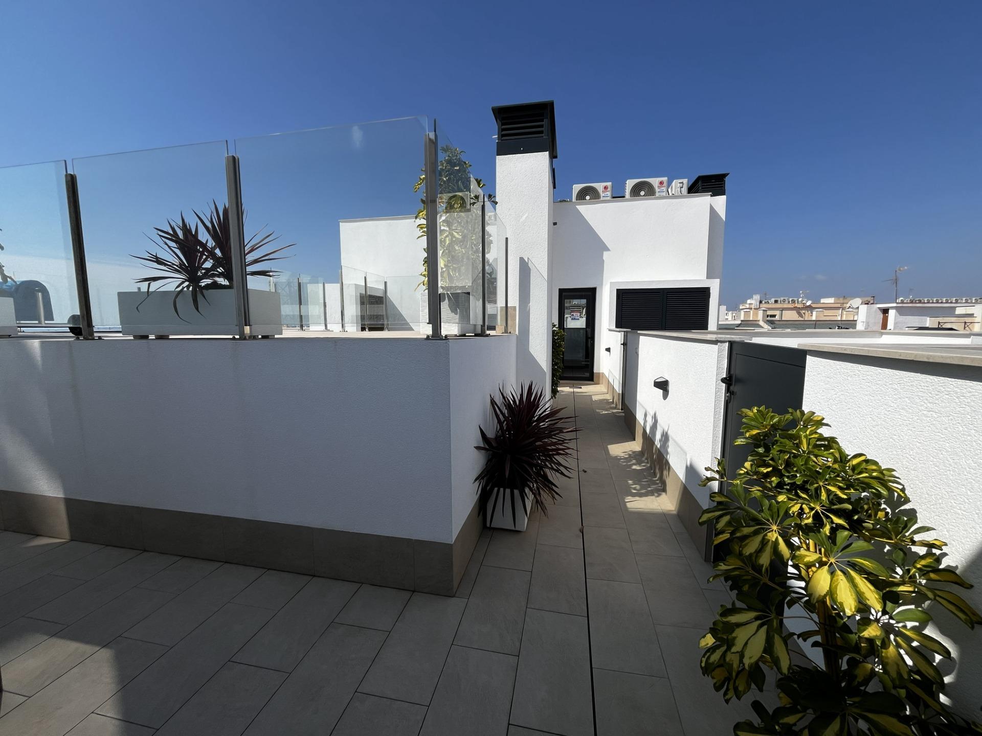 Terrace in apartment for sale in Torrevieja