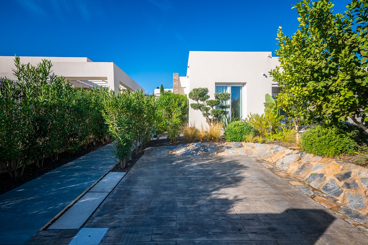 Living room in villa for sale in Algorfa