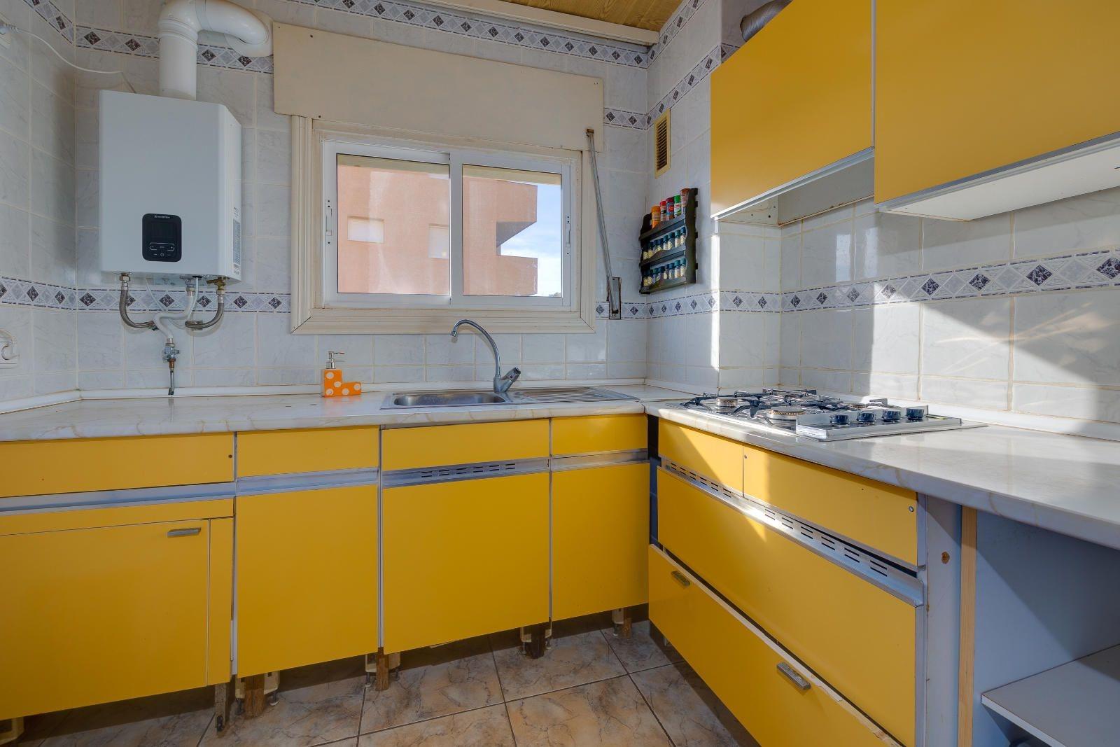 Bathroom in apartment for sale in Guardamar del Segura