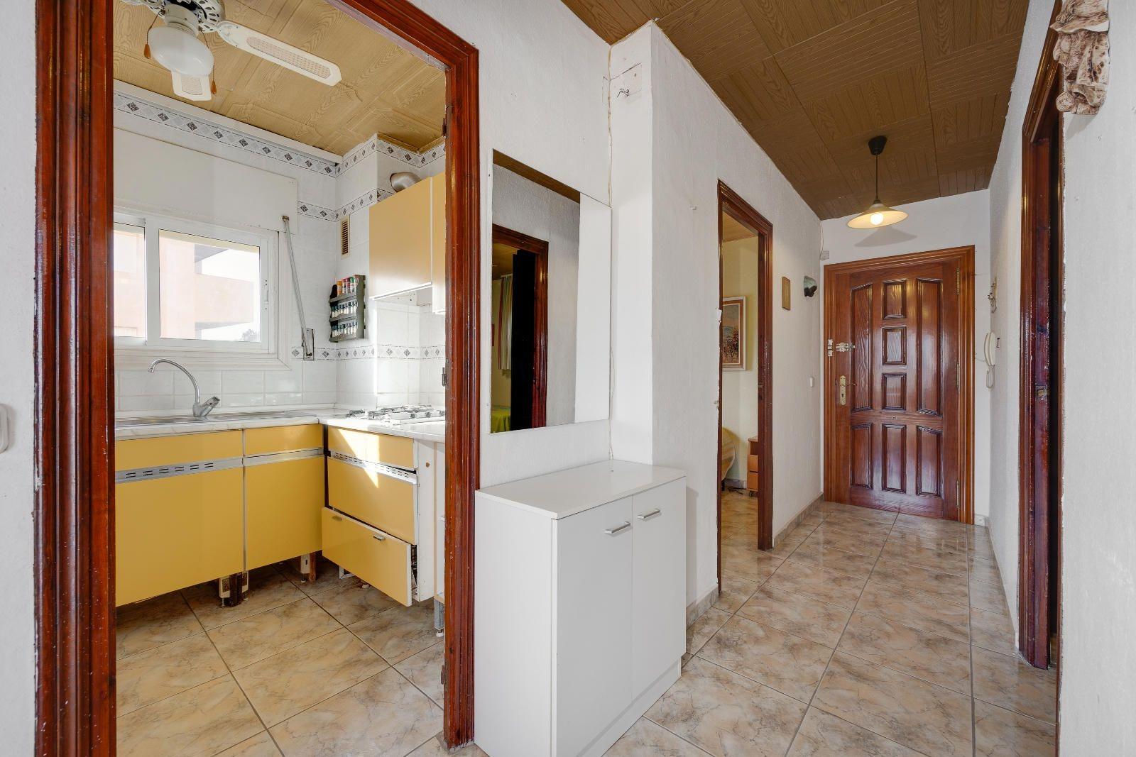 Pool area in apartment for sale in Guardamar del Segura
