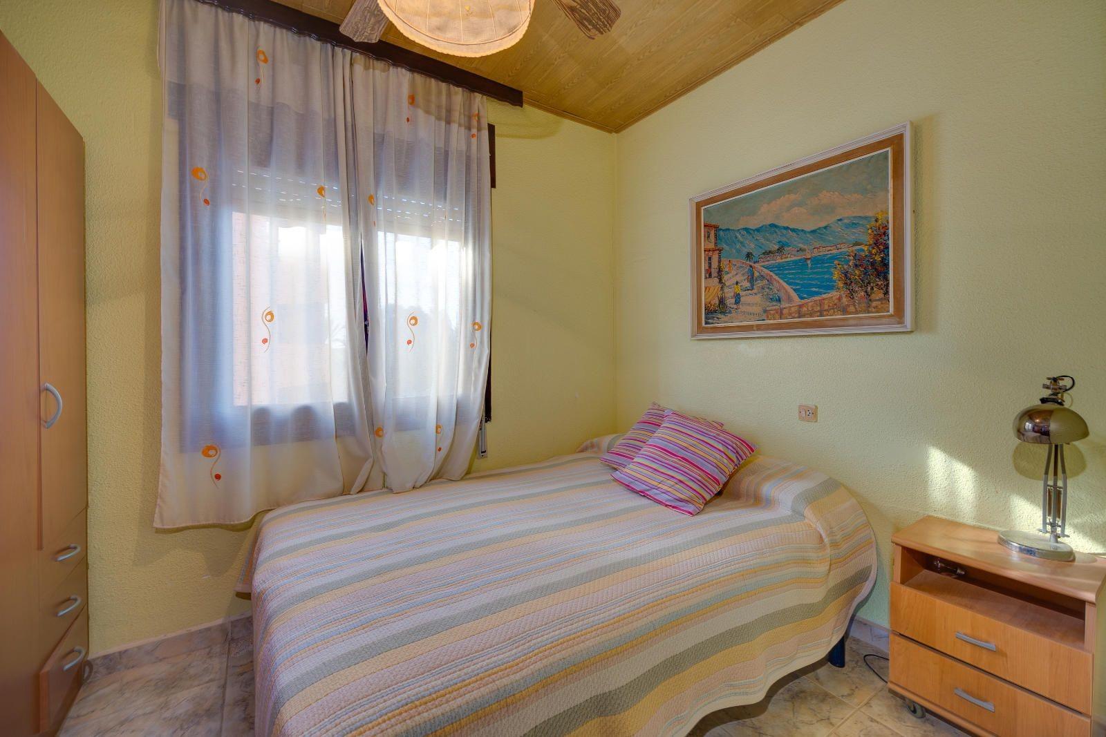 Kitchen in apartment for sale in Guardamar del Segura