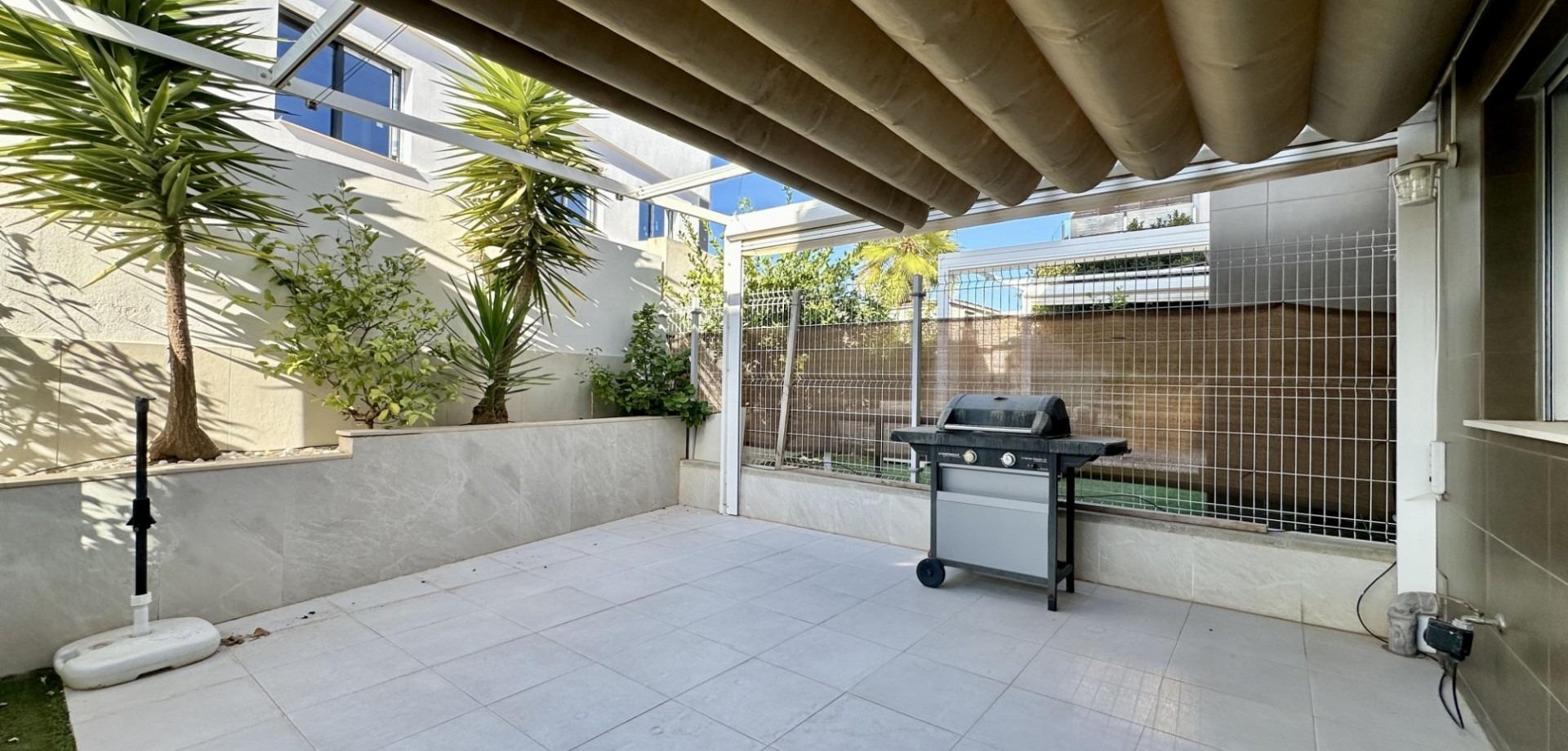 Bathroom in villa for sale in Orihuela Costa